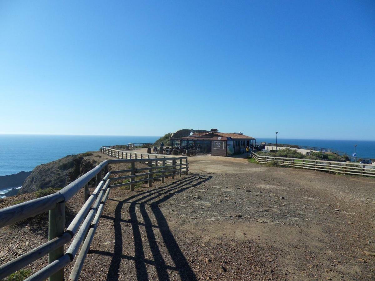 Holiday home Moradia Vale Da Telha