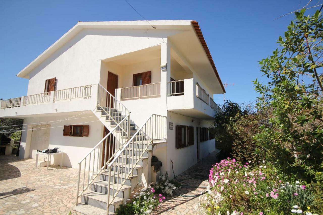 Holiday home Moradia Vale Da Telha